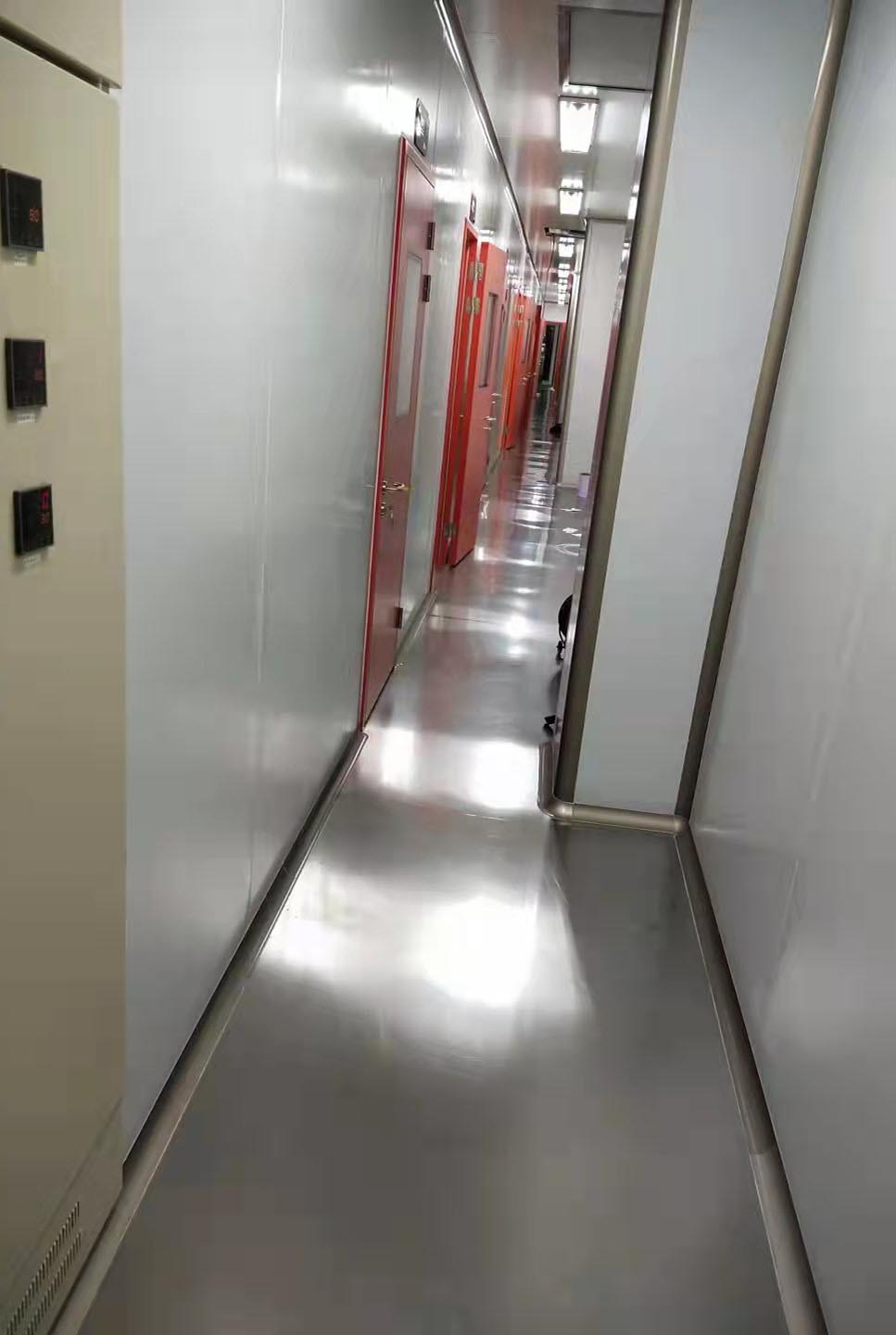 無塵自動<a href='http://www.paulyn.com.cn/' target='_blank' title='噴漆設備' style='color:#eb2828'><strong>噴漆設備</strong></a>.jpg